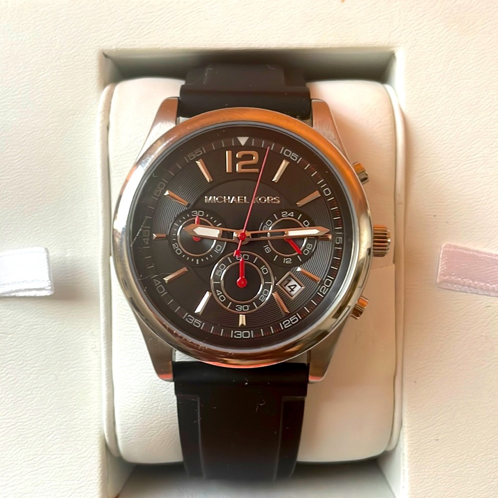 Sports watch